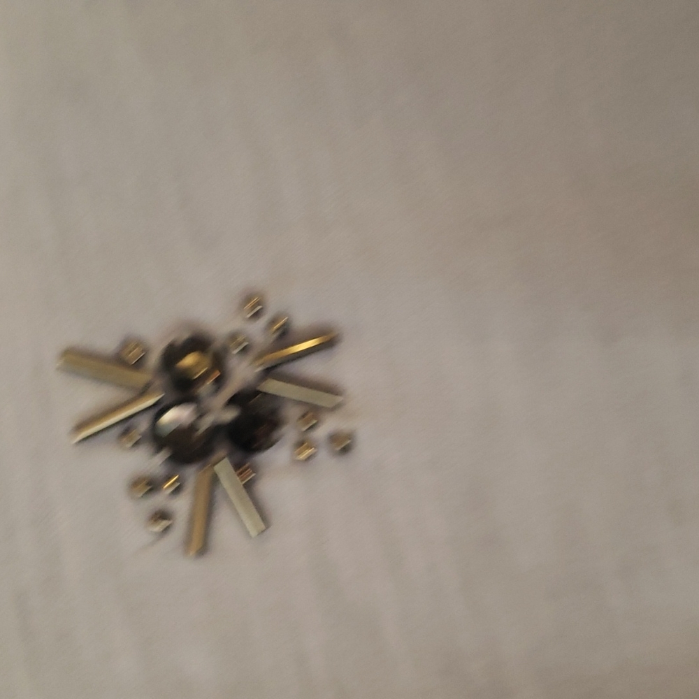 Top - Picture 2 of 4